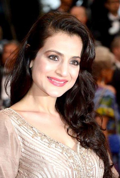 Ameesha Patel - Wikiunfold.com